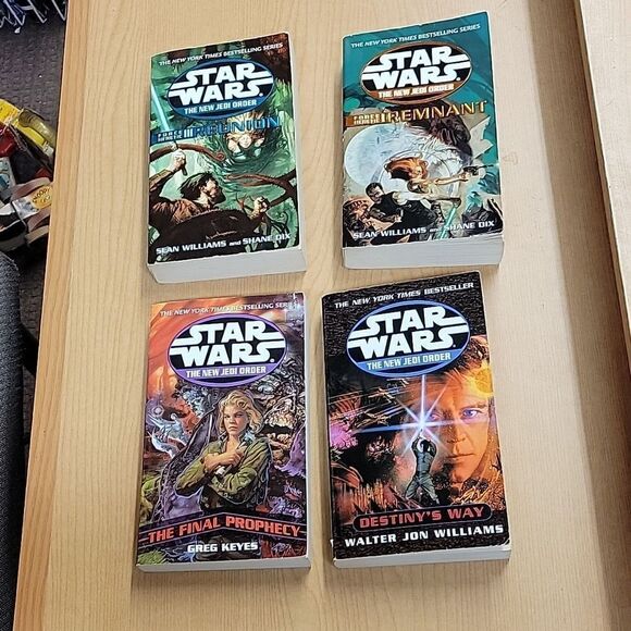 4 Star Wars paperback books from The New Jedi Order series - Picture 1 of 11